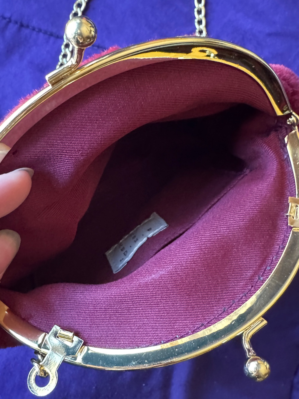 a new day Burgundy Crossbody with Gold Chain and Kiss Lock NWOT - Picture 12 of 14